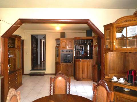 OPORTUNIDADE / Quinta com Moradia T3 / Vinha da Rainha / Soure / Coimbra