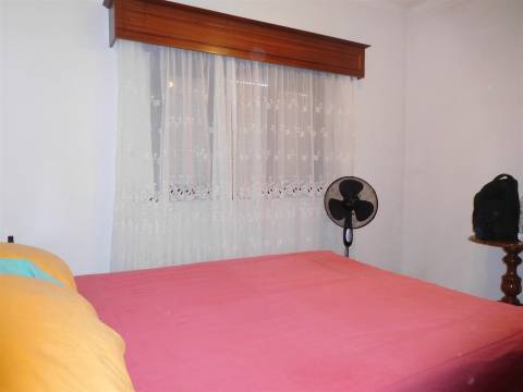 OPORTUNIDADE / Quinta com Moradia T3 / Vinha da Rainha / Soure / Coimbra