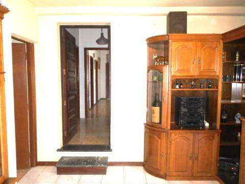 OPORTUNIDADE / Quinta com Moradia T3 / Vinha da Rainha / Soure / Coimbra