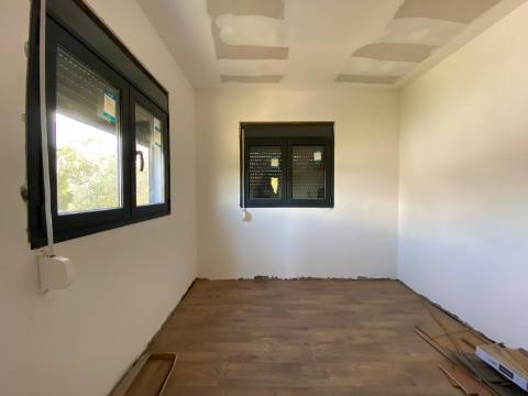 Moradia 3+1 / Terreno / Espite / Ourém