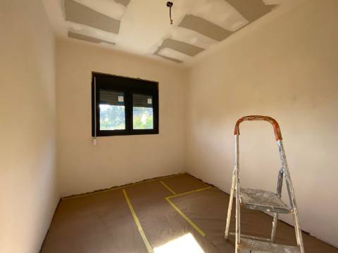 Moradia 3+1 / Terreno / Espite / Ourém