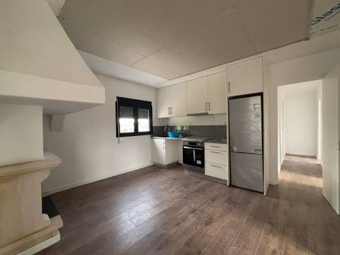 Moradia 3+1 / Terreno / Espite / Ourém