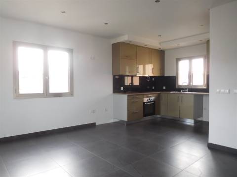 Apartamento T2 / Arrendar / Leiria - Gare