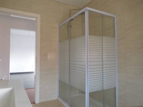 Apartamento T2 / Arrendar / Leiria - Gare