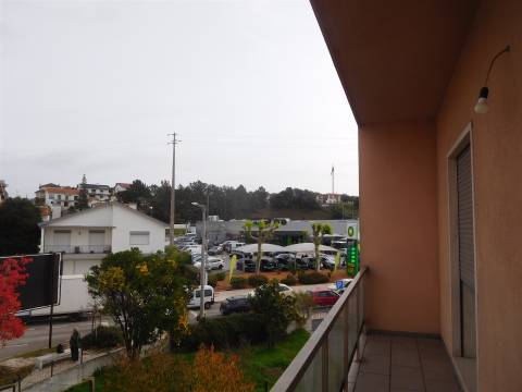 Apartamento T2 / Arrendar / Leiria - Gare