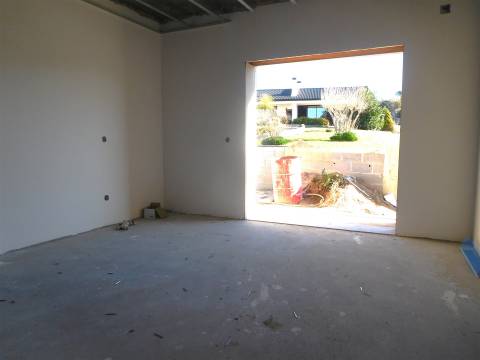 Moradia Térrea T3 / Em Construção / Garagem / Ortigosa / Leiria