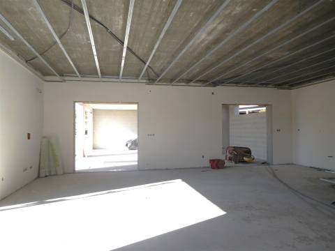 Moradia Térrea T3 / Em Construção / Garagem / Ortigosa / Leiria