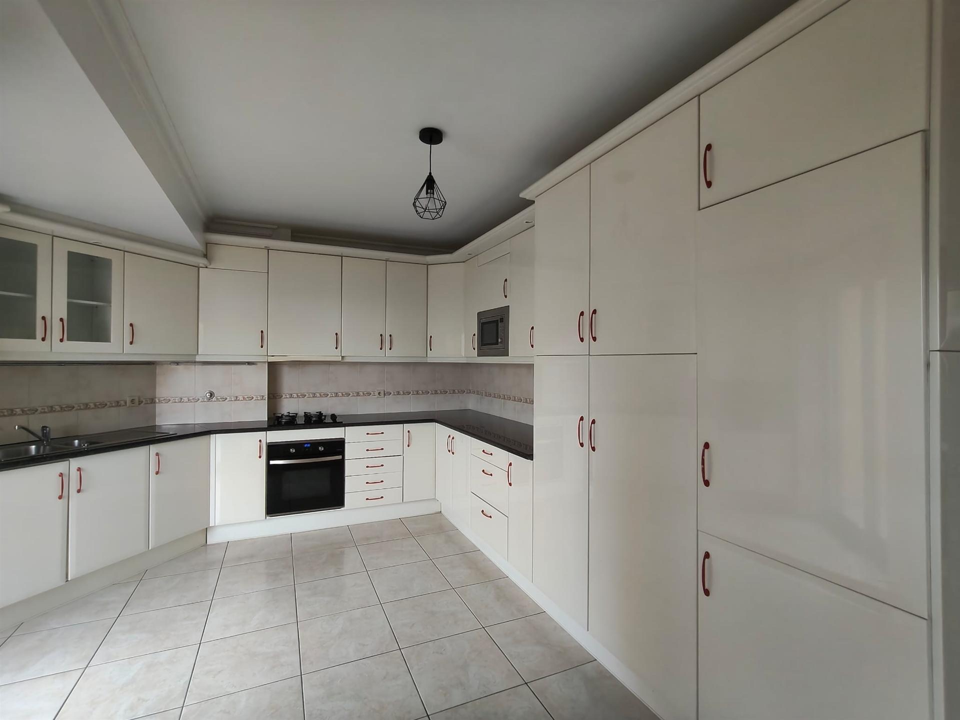 T5 Duplex / Gândara dos Olivais / Leiria