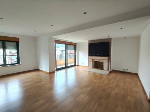 T5 Duplex / Gândara dos Olivais / Leiria