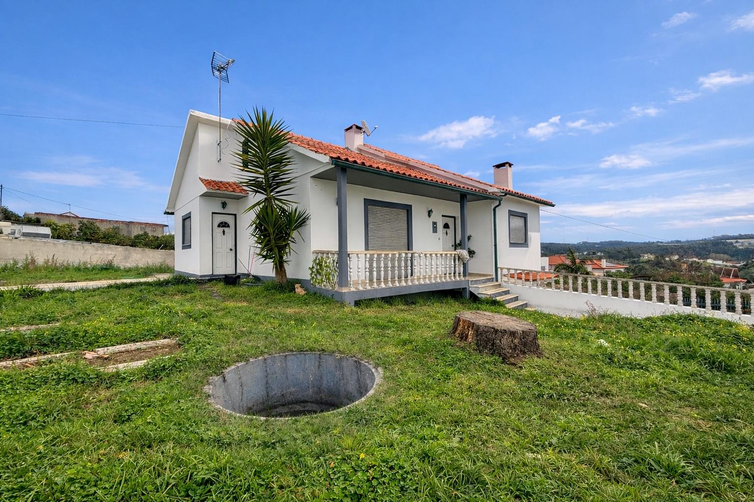 Moradia T3+2 / Andrinos / Leiria