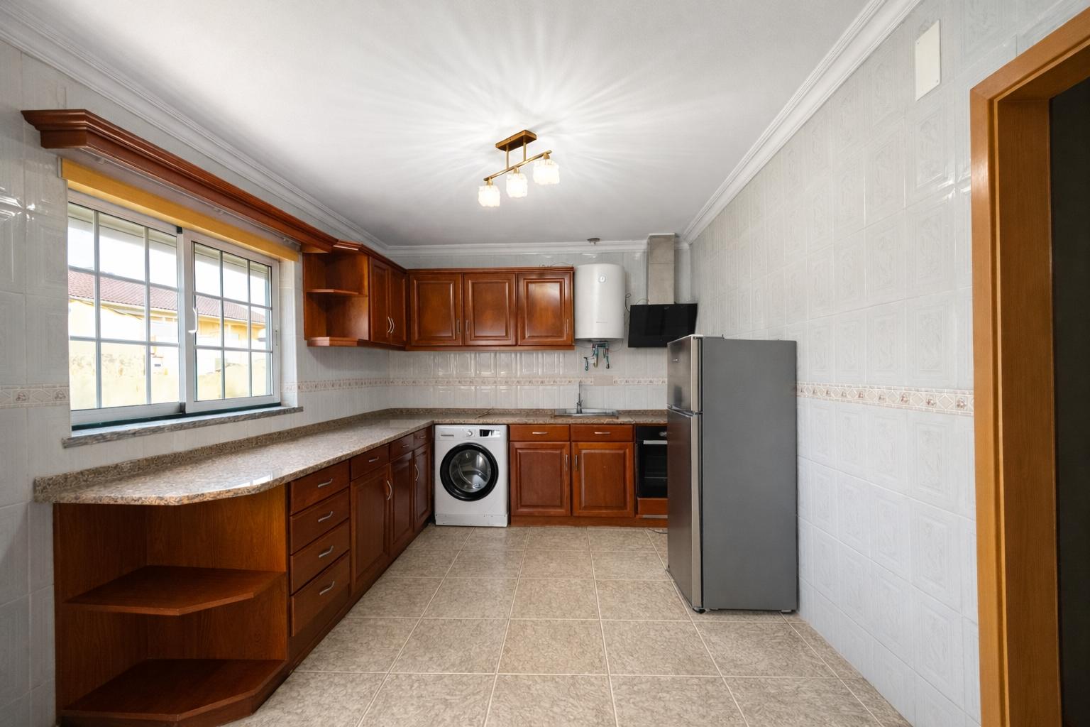 Moradia T3+2 / Andrinos / Leiria