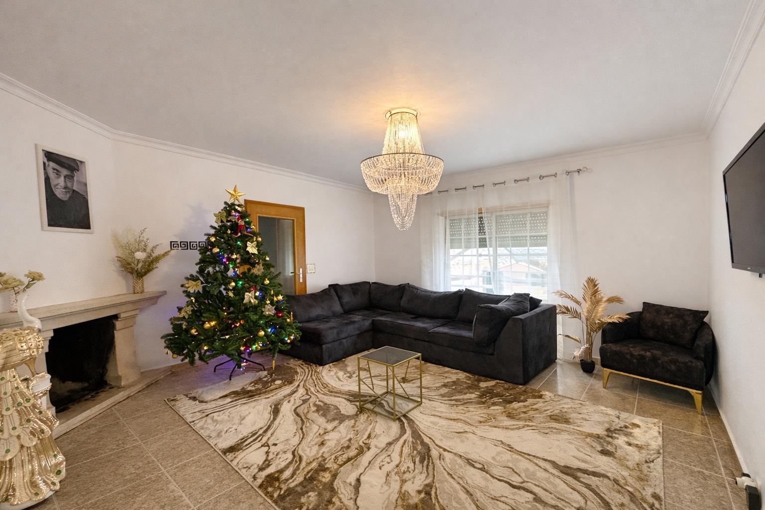 Moradia T3+2 / Andrinos / Leiria