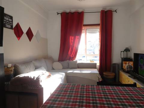 Apartamento T3 / Quintal / Marrazes / Leiria