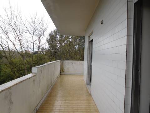 Apartamento T3 / Quinta do Bispo / Marrazes / Leiria