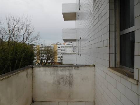 Apartamento T3 / Quinta do Bispo / Marrazes / Leiria