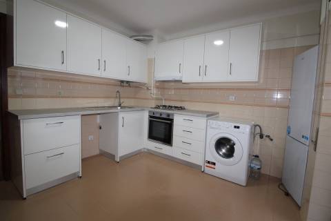 Apartamento T2 / remodelado / Quinta do Bispo / Leiria