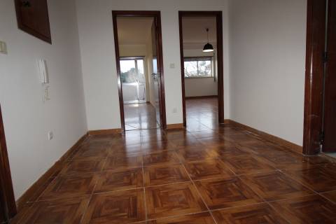 Apartamento T2 / remodelado / Quinta do Bispo / Leiria
