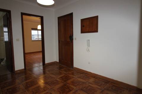 Apartamento T2 / remodelado / Quinta do Bispo / Leiria
