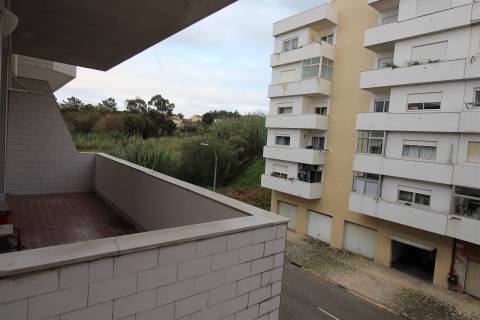 Apartamento T2 / remodelado / Quinta do Bispo / Leiria