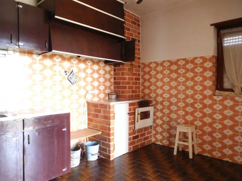 Moradia T3 / Isolada / Garagem / Sta Catarina da Serra / Leiria