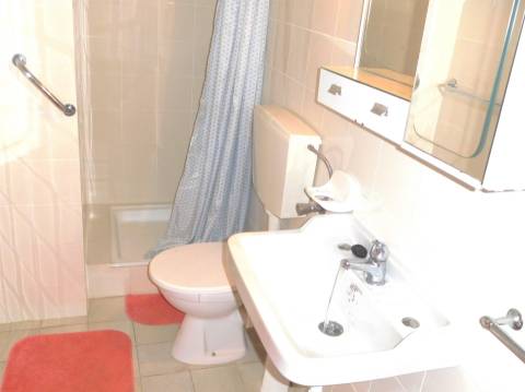 Moradia T3 / Isolada / Garagem / Sta Catarina da Serra / Leiria