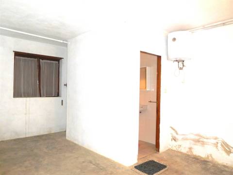 Moradia T3 / Isolada / Garagem / Sta Catarina da Serra / Leiria