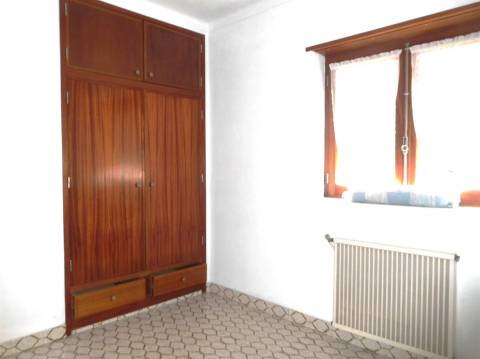 Moradia T3 / Isolada / Garagem / Sta Catarina da Serra / Leiria