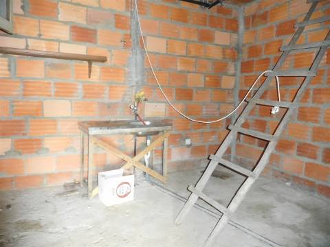 Moradia T3 / Isolada / Garagem / Sta Catarina da Serra / Leiria