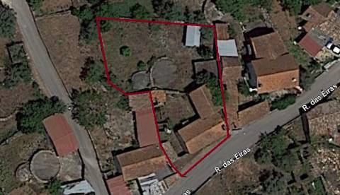 Moradia T2 com terreno em Pousadas Vedras / Redinha / Pombal