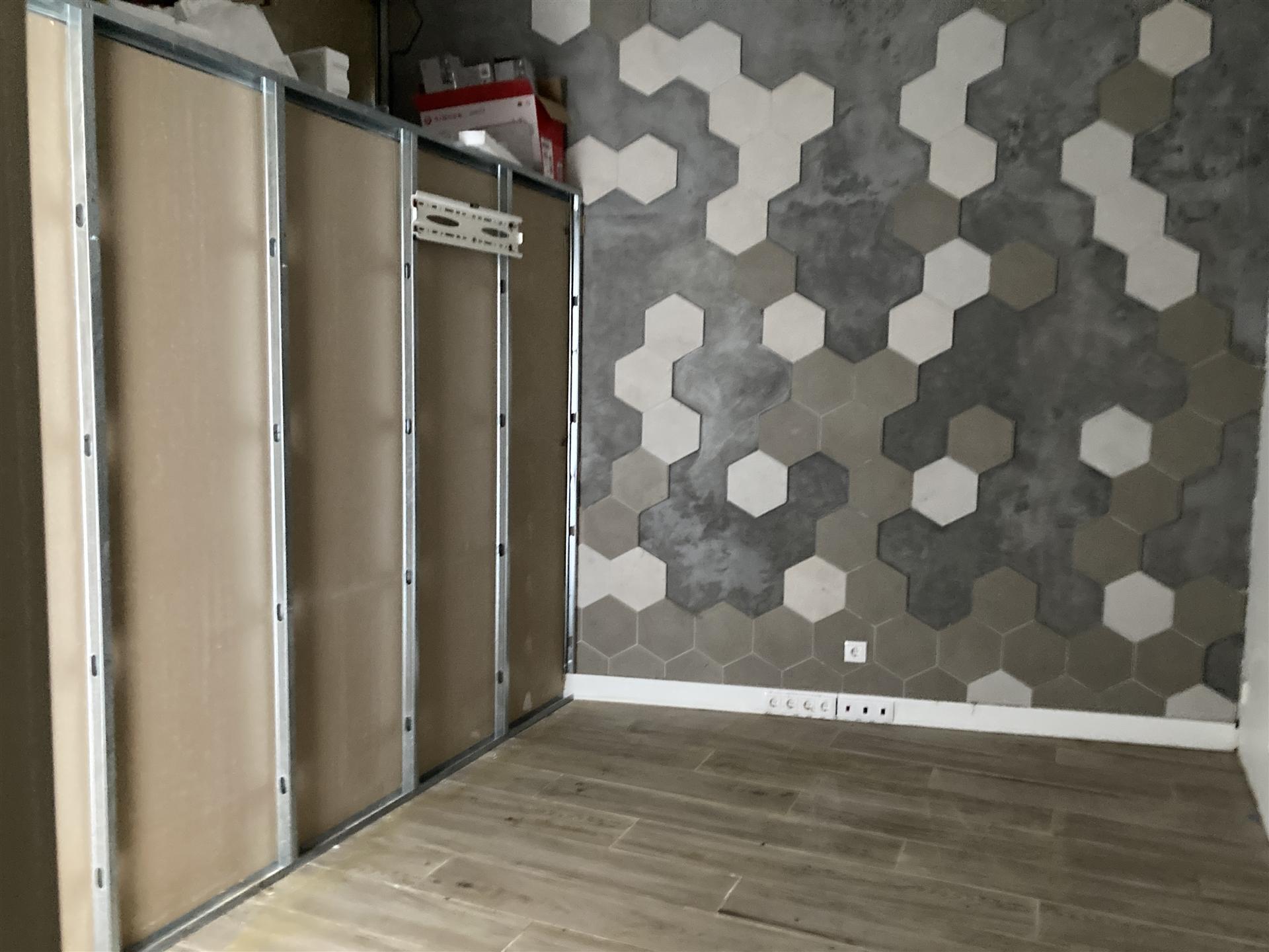 Loja / Viabilidade Apartamento / Marinha Grande