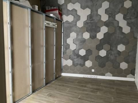 Loja / Viabilidade Apartamento / Marinha Grande