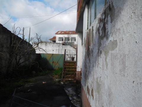 Moradia T3 / Isolada / Jardim / Terreno / Janardo / Leiria