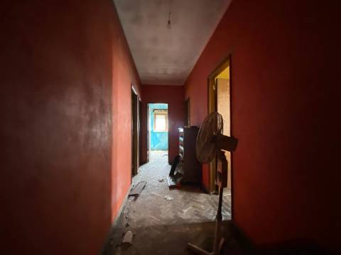 Moradia T3+1 / Restaurar / Souto do Meio / Caranguejeira