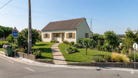 Moradia T3+1 / Restaurar / Souto do Meio / Caranguejeira