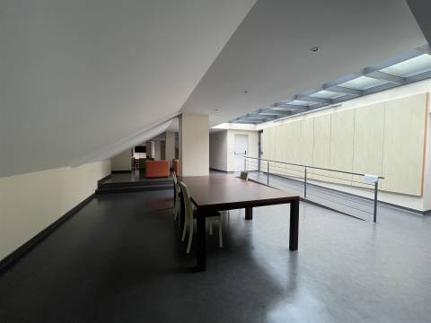 Apartamento T0 / Mobilado / Estúdio / Centro / Leiria