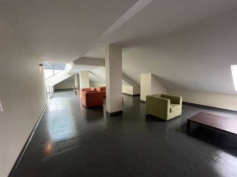 Apartamento T0 / Mobilado / Estúdio / Centro / Leiria
