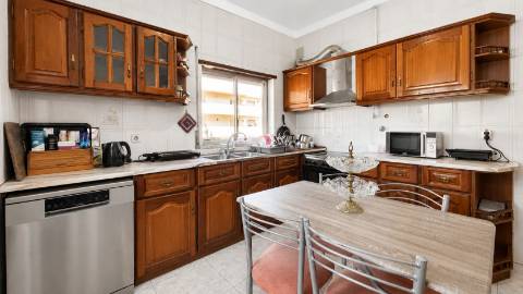 Apartamento T3 / Garagem / Varandas / Quinta do Bispo / Leiria
