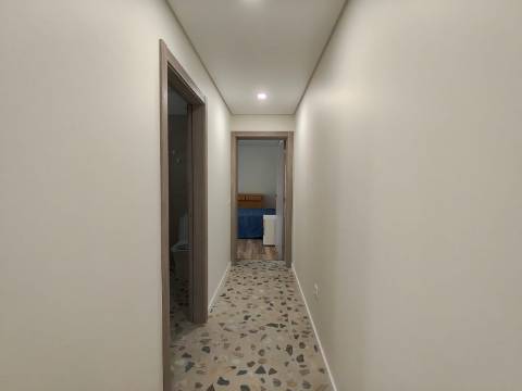 Arrendamento / Apartamento T1 / Novo / Gândara dos Olivais / Leiria