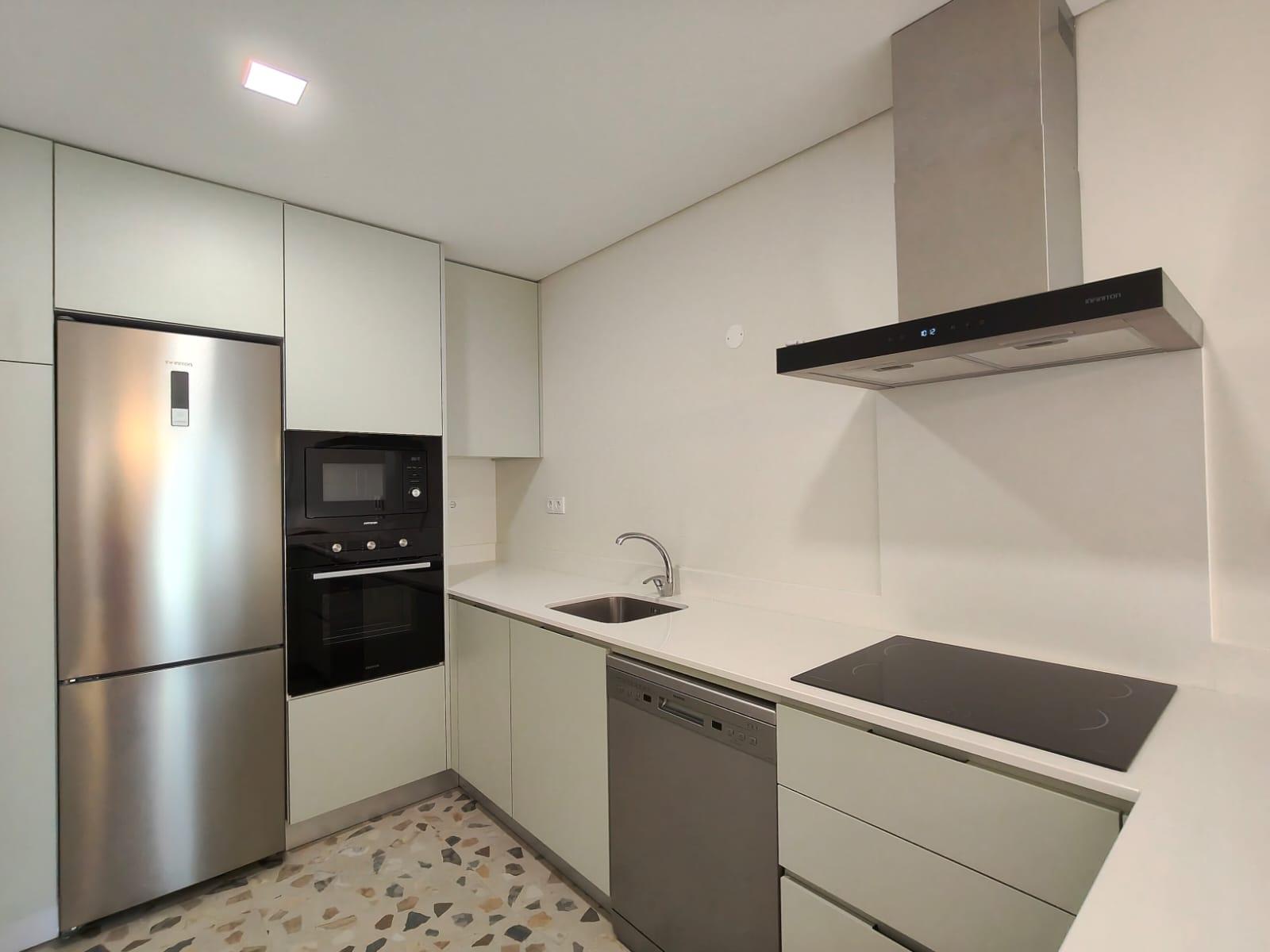 Arrendamento / Apartamento T1 / Novo / Gândara dos Olivais / Leiria