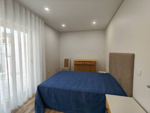 Arrendamento / Apartamento T1 / Novo / Gândara dos Olivais / Leiria