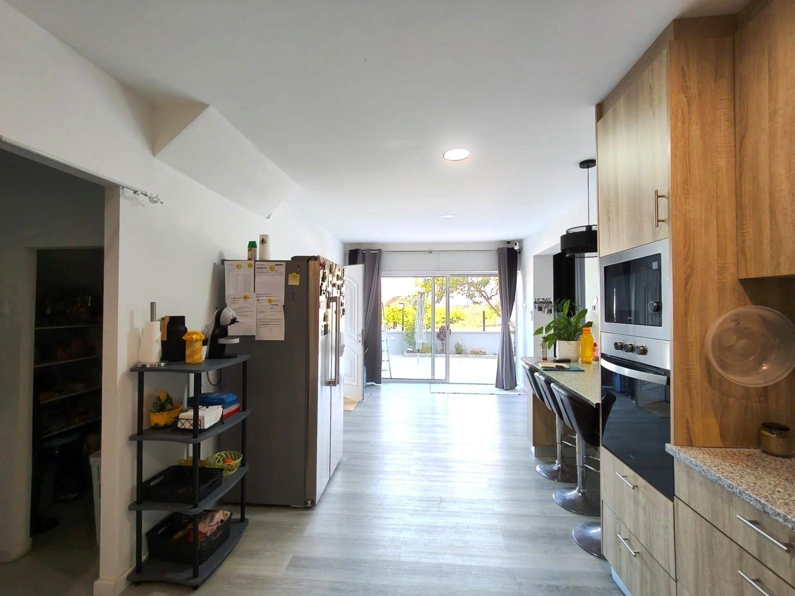 Moradia T5 + 2 / Renovado / Ar Condicionado / Espite / Ourém