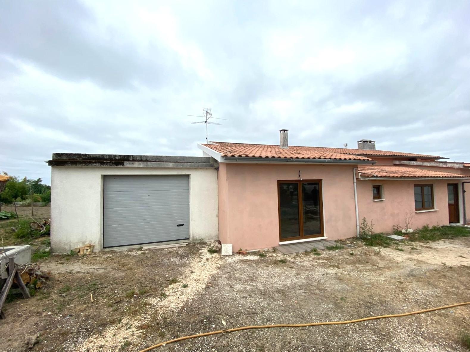 Moradia T3 / terreno / Poço / Monte Real e Carvide / Leiria