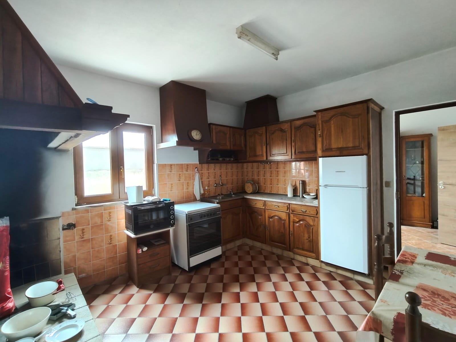 Moradia T3 / terreno / Poço / Monte Real e Carvide / Leiria