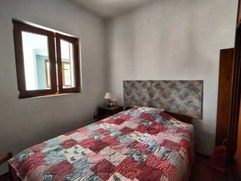 Moradia T3 / terreno / Poço / Monte Real e Carvide / Leiria