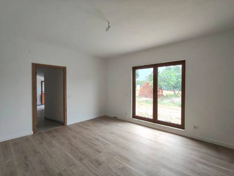 Moradia T3 / terreno / Poço / Monte Real e Carvide / Leiria