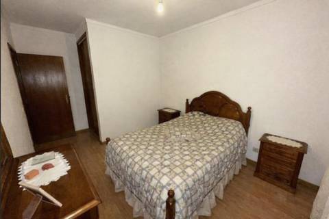 Arrendamento / Apartamento T2 / Garagem / Varanda / Gândara dos Olivais / Leiria