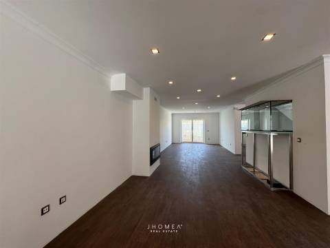 Moradia T4 com piscina, Praia da Barra, Aveiro