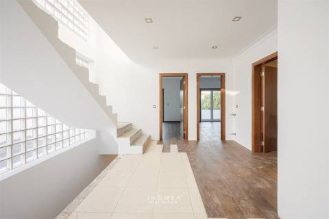 Moradia T4 com piscina, Praia da Barra, Aveiro