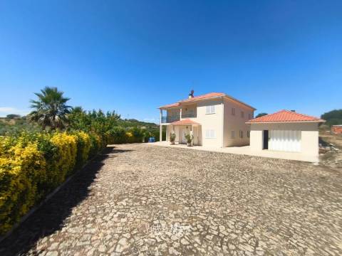 Moradia T3 Vila Nova de Foz Côa