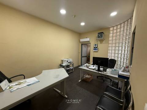 Espaço com Licença para Comércio e armazém – Requeixo, Aveiro